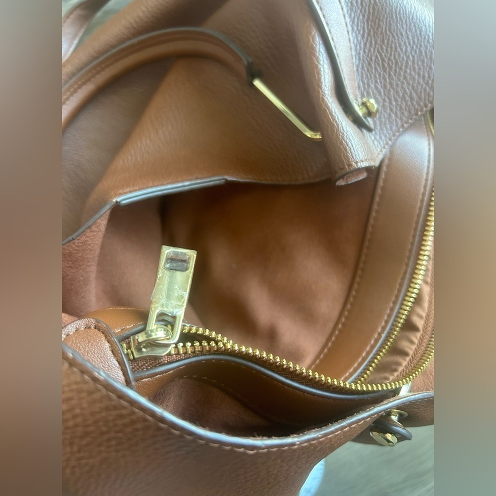 Sondra Roberts New York Squared Vegan Leather Tote Shoulder Bag - Picture 7 of 7